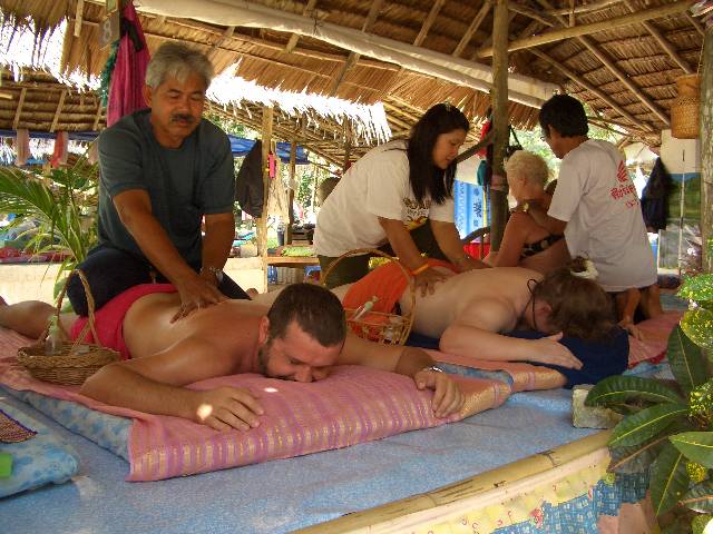 CIMG3229 Was wre Thailand ohne Massage?