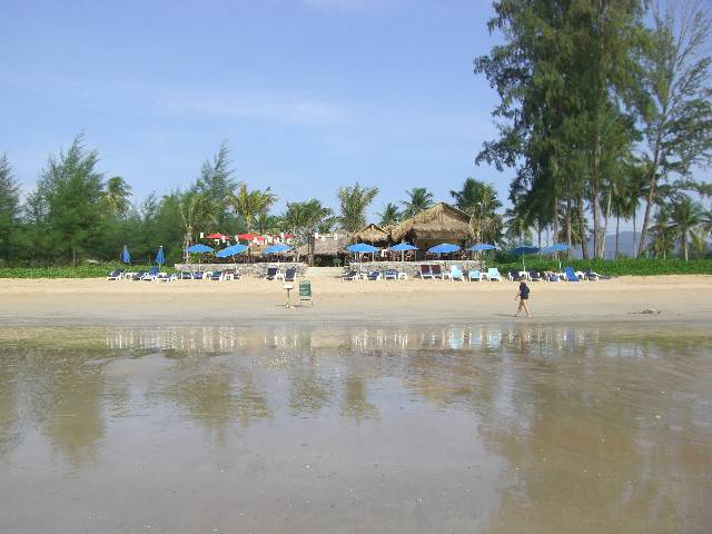 khao35 Das Hotel bei Ebbe